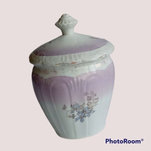 Vintage Handprinted Floral Ceramic Ginger Jar with Gold Trim - Picture 1 of 6